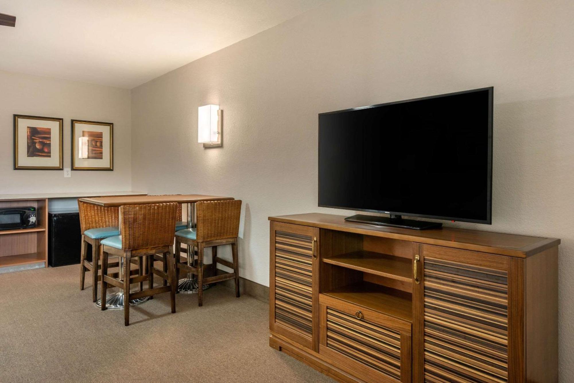 Seafarer Inn & Suites, Ascend Hotel Collection Jekyll Island Exteriör bild